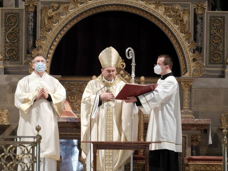 Krizmaszentelés (60).JPG